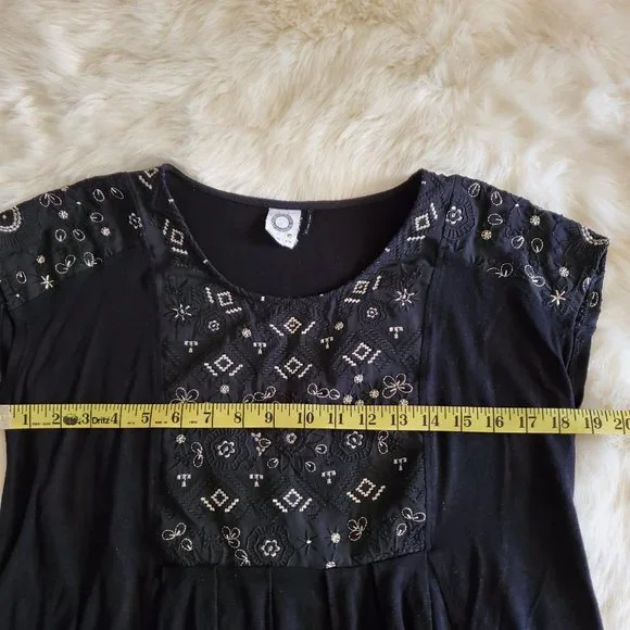 Anthropologie Akemi + Kin Arcana Embroidered Black Top XS - Picture 15 of 16
